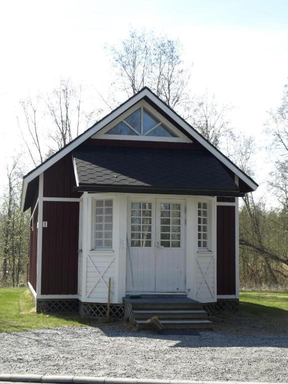 Nuorisokeskus Villa Elba 코콜라 외부 사진